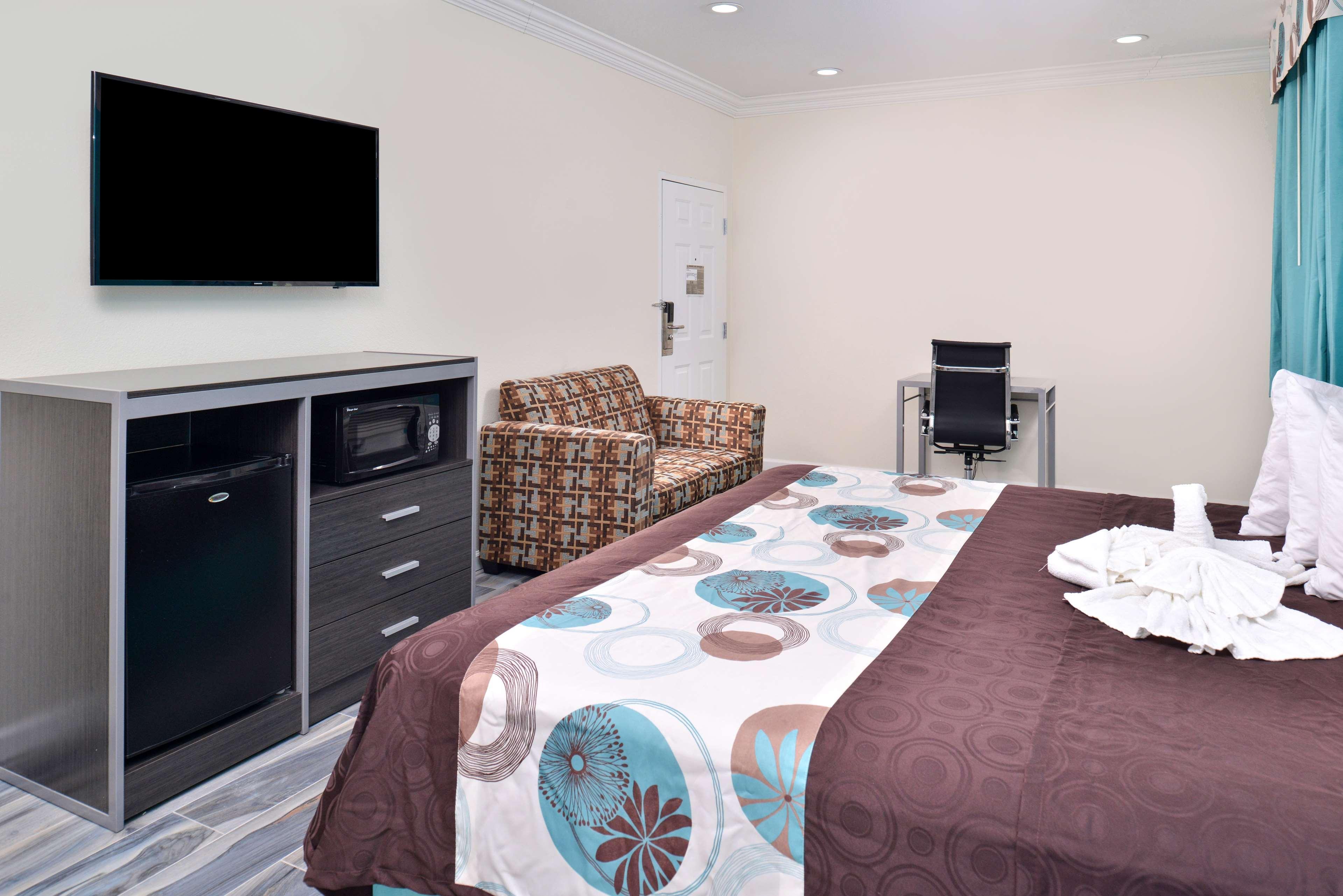 Americas Best Value Inn & Suites - Houston/Hwy 6 & Westpark Mission Bend Eksteriør bilde